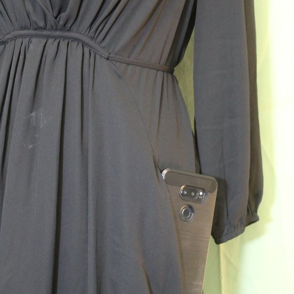 Flattering Black Baby Doll Dress - Picture 2 of 14